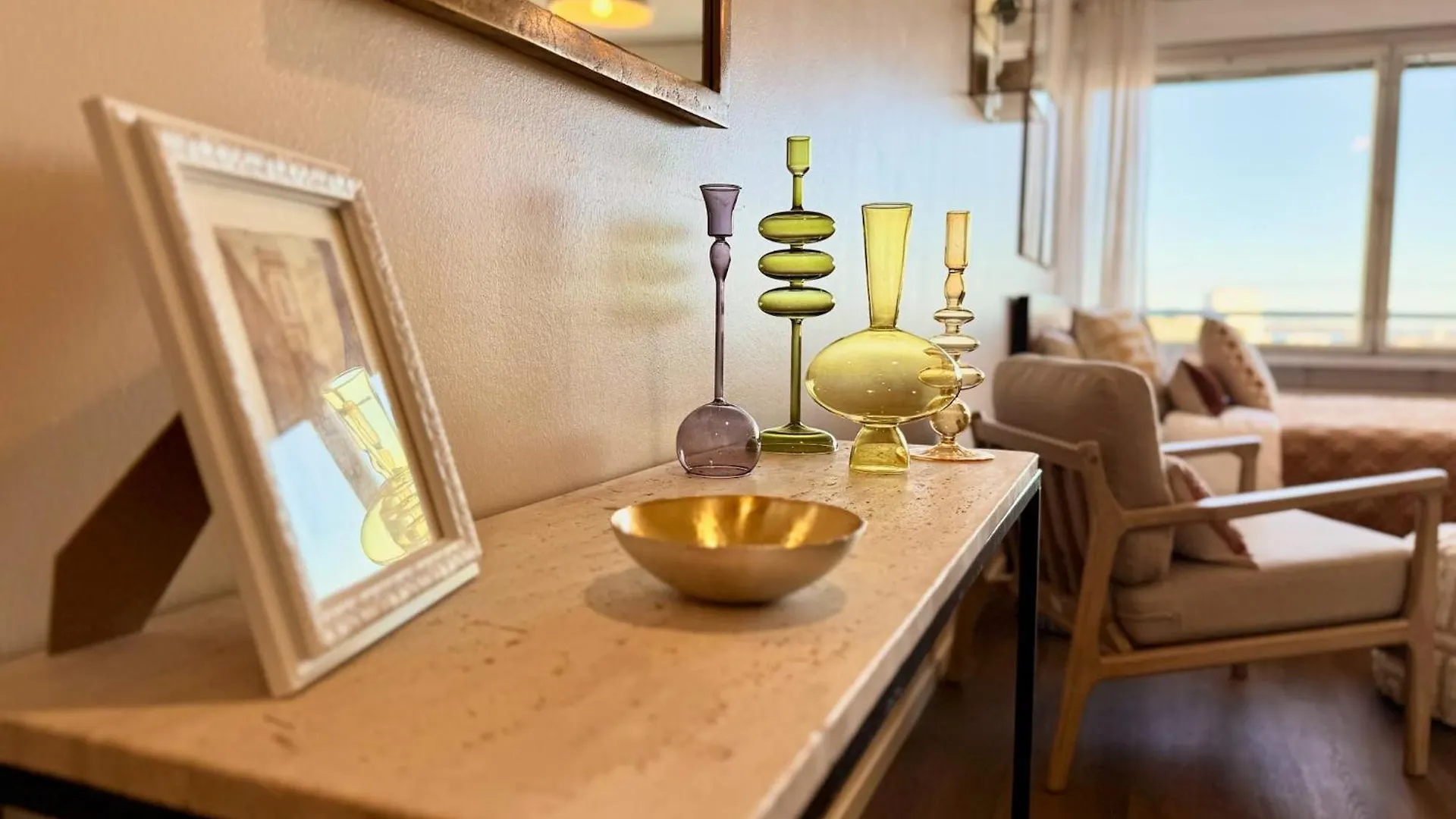Top Floor Getaway In Central Helsinki - Church & Sea View 0*,  Finlandiya